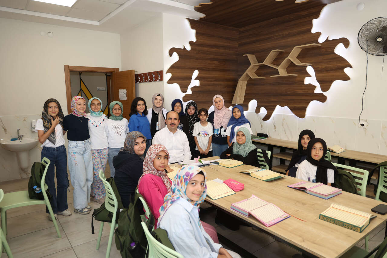 Konya’da 30 bin çocuğa ücretsiz eğitim! Genç KOMEK ve Bilgehanelerde yaz coşkusu sürüyor 16